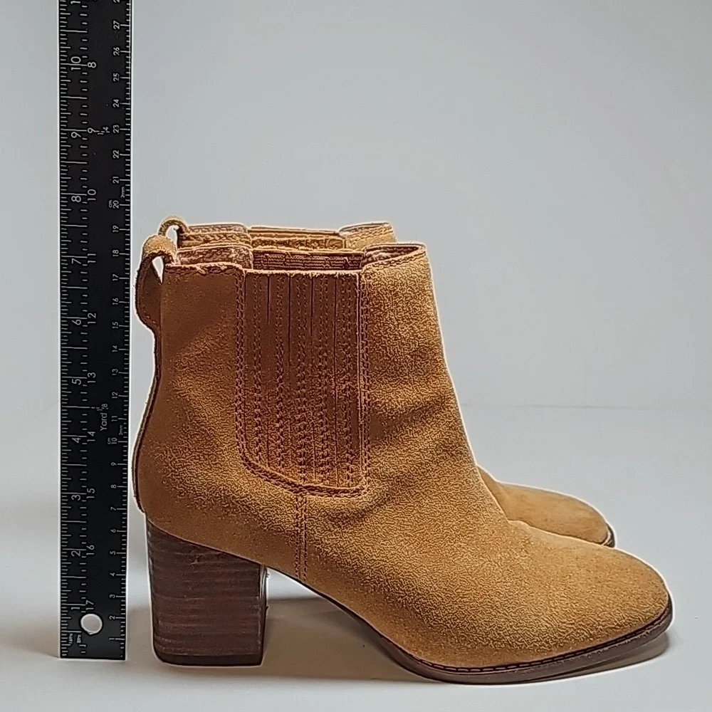 Madewell | Shoes | Madewell The Kat Chelsea Boot 75 Brown Tan Suede ...